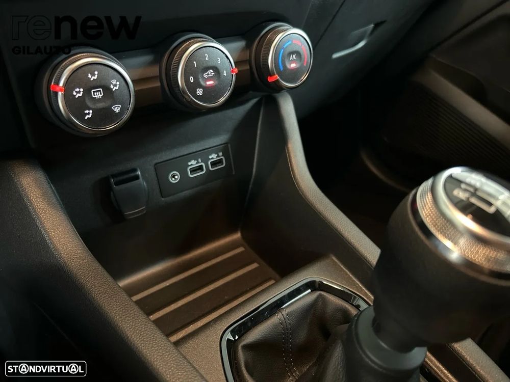 Renault Clio 1.0 TCe Evolution Bi-Fuel - 28