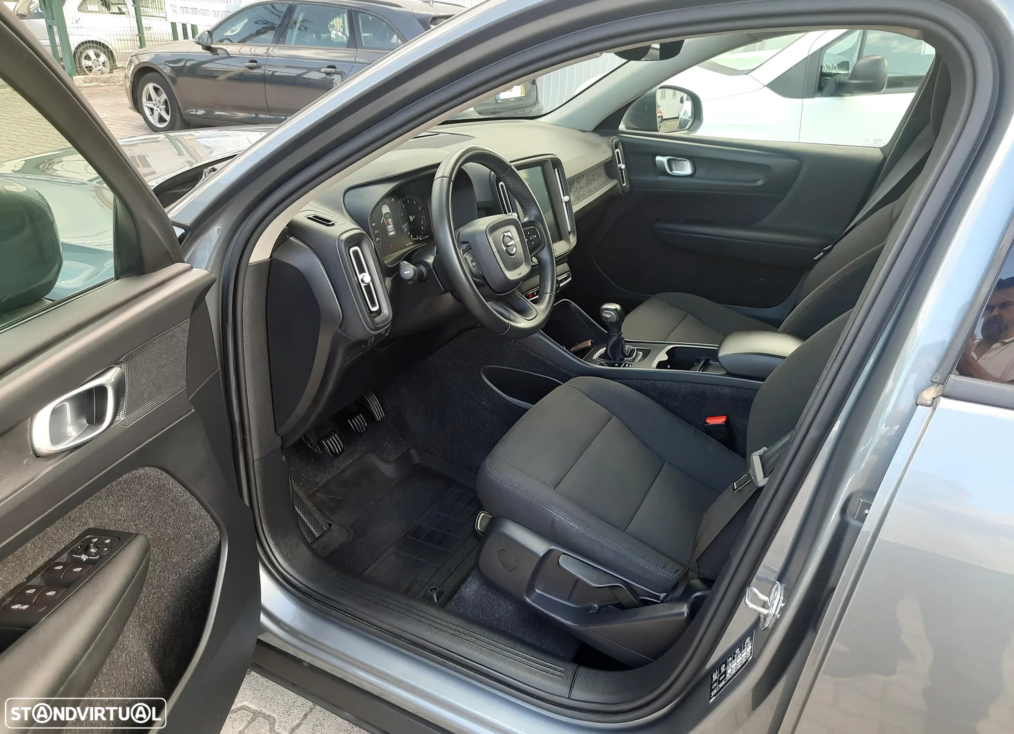 Volvo XC 40 1.5 T3 Tech Edition - 15
