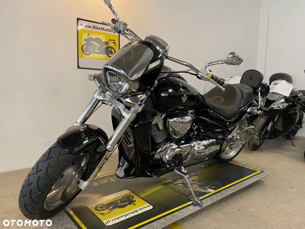 Suzuki Intruder - 4
