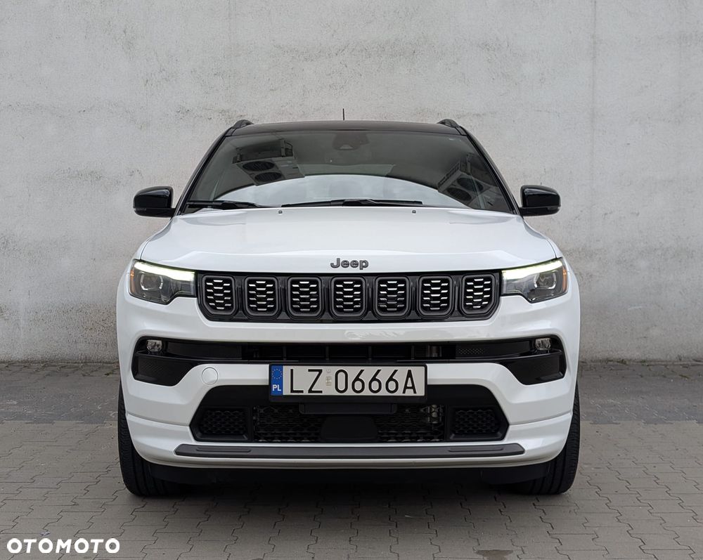 Jeep Compass - 39