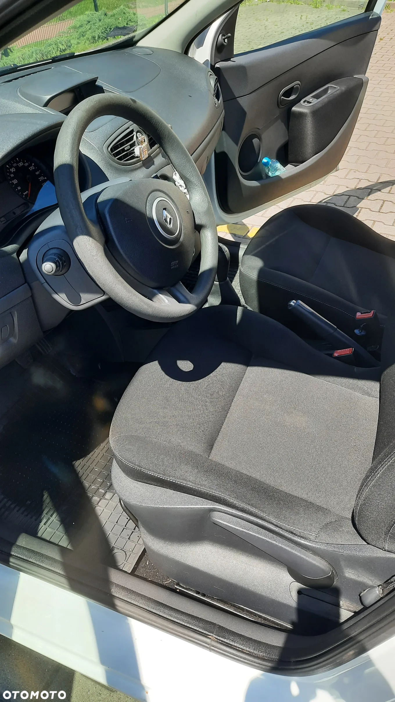 Renault Clio - 13
