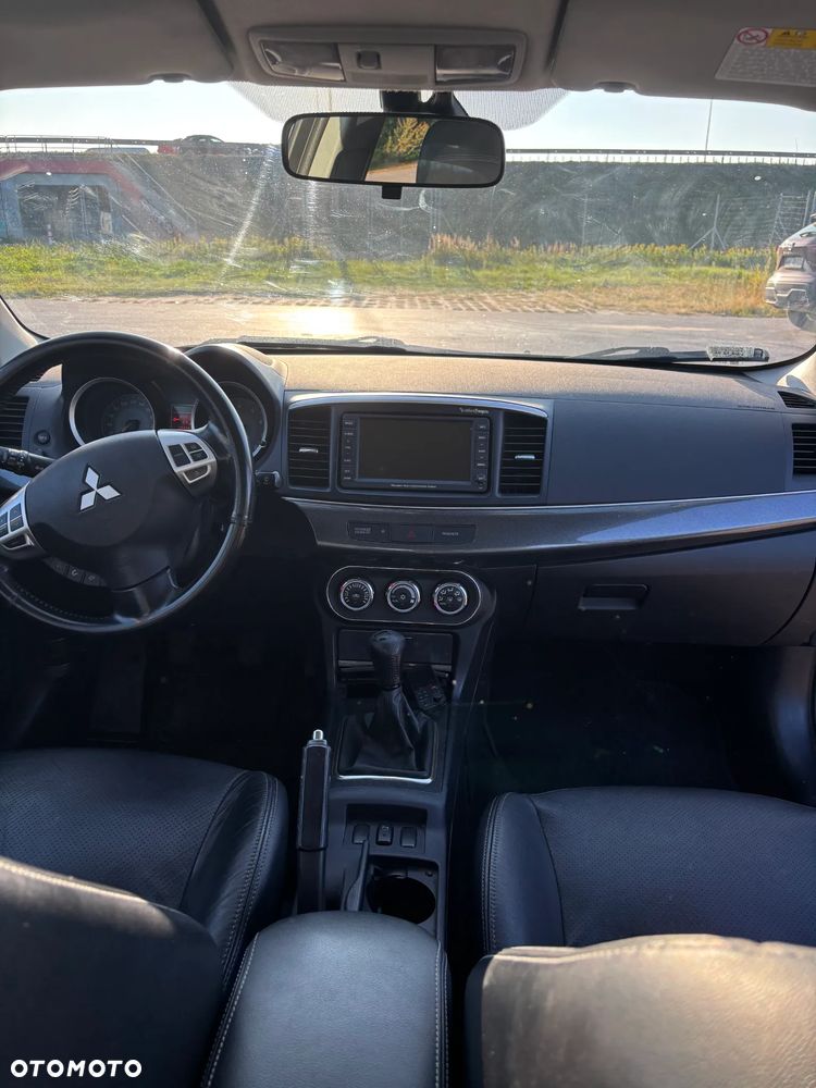 Mitsubishi Lancer 1.8 Instyle NAVI - 12