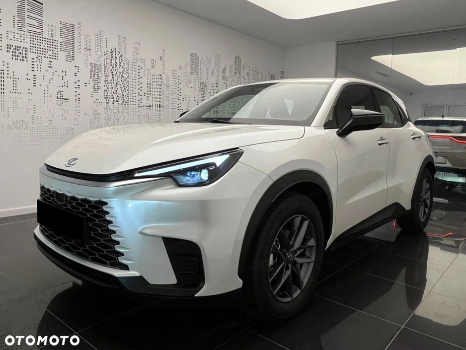Lexus LBX - 5