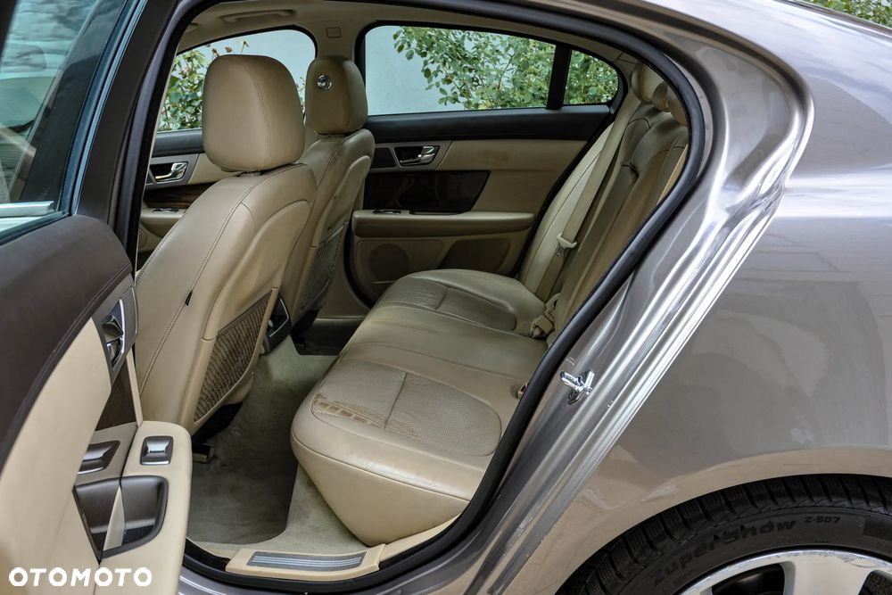 Jaguar XF 3.0 V6 D S Premium Luxury - 8