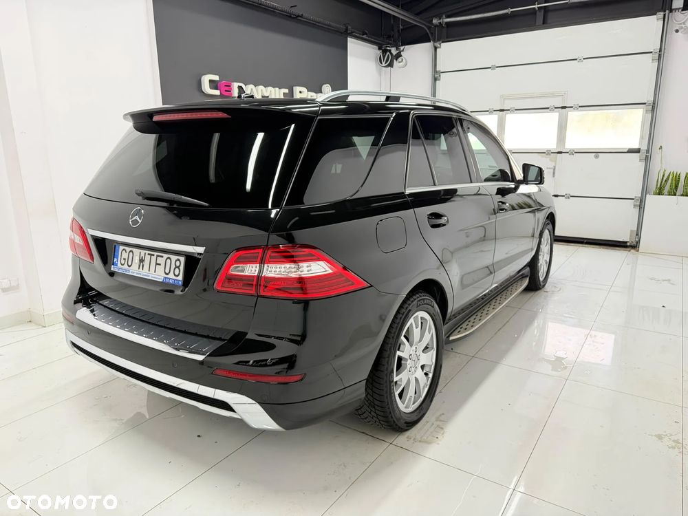 Mercedes-Benz ML 350 BlueTec 4-Matic - 13