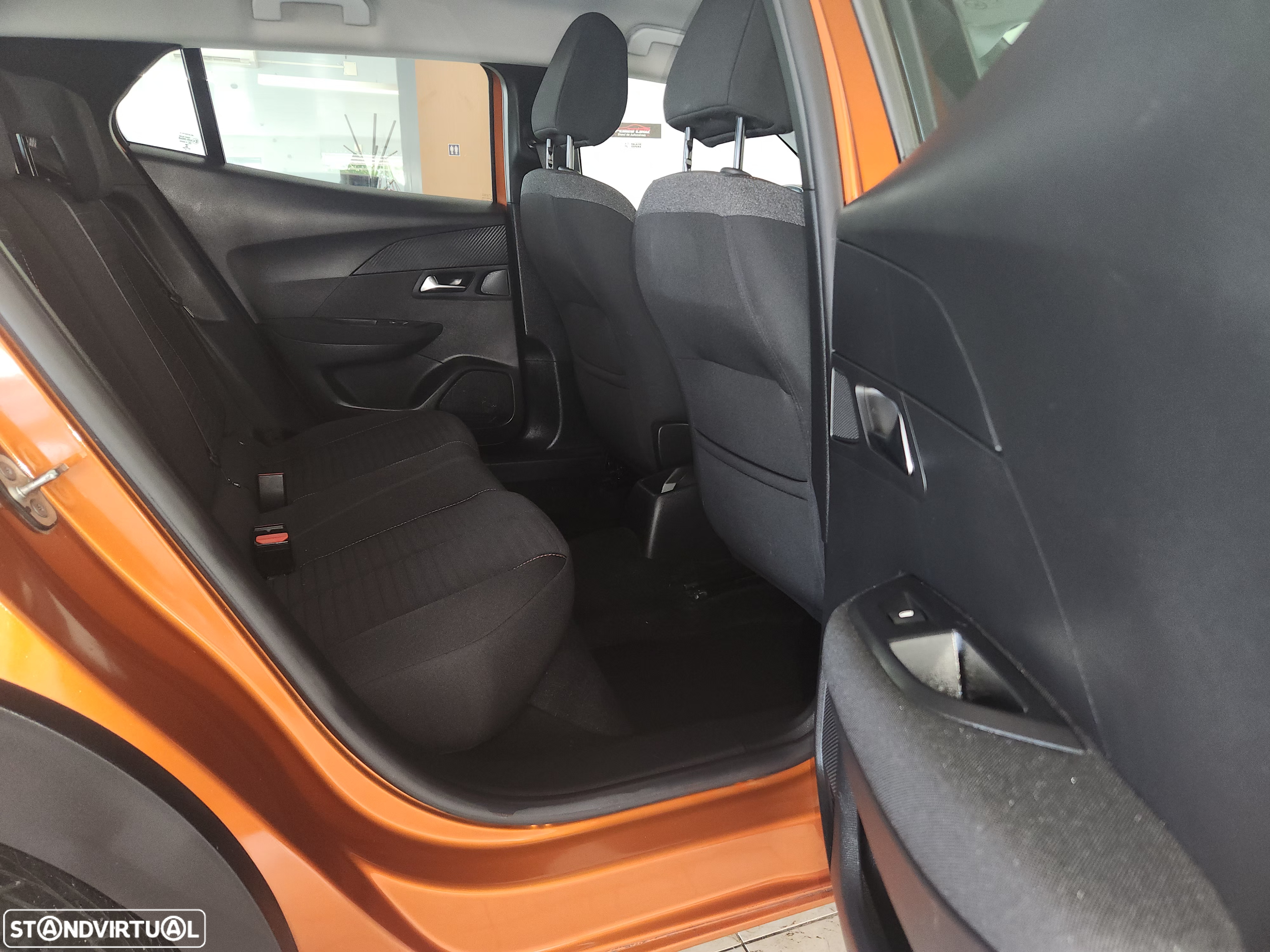 Peugeot 2008 1.5 BlueHDi Active Pack - 44