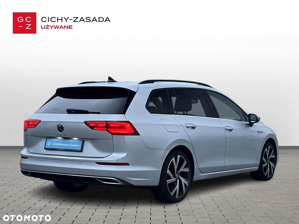 Volkswagen Golf - 6