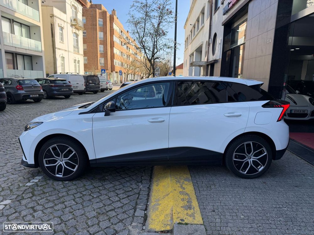 MG MG4 64 kWh Luxury - 5