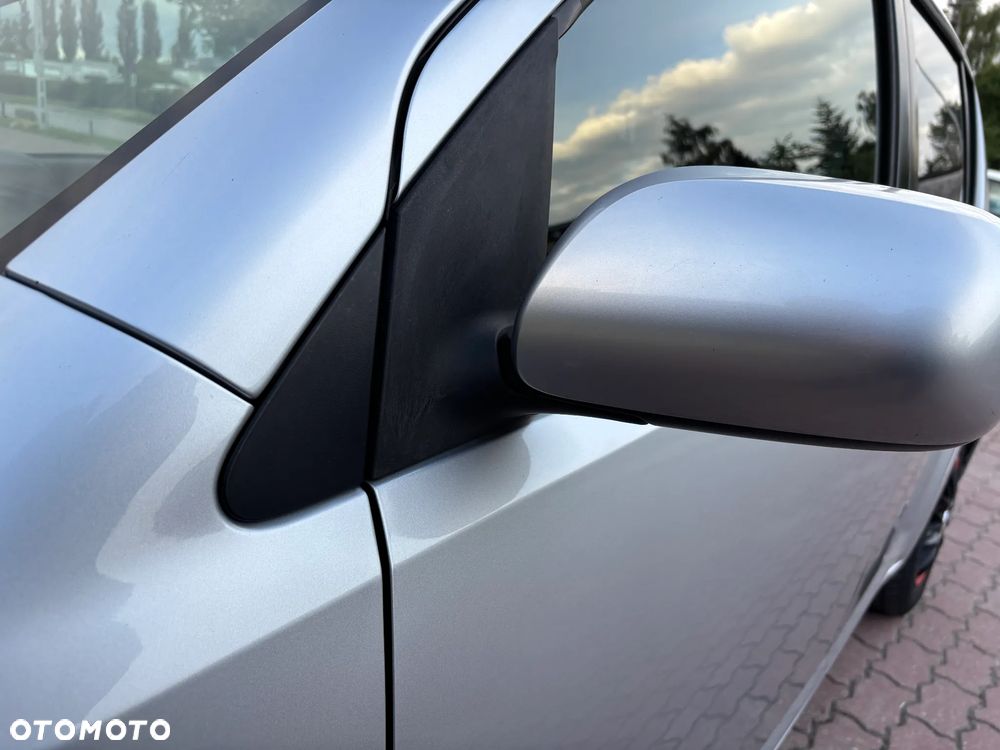 Subaru Justy 1.0 Trend - 34