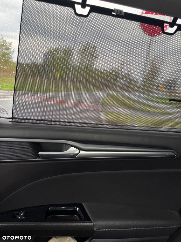 Ford Mondeo 2.0 TDCi Titanium - 19