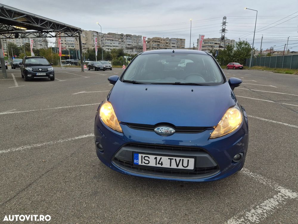 Ford Fiesta 1.25i Titanium - 11