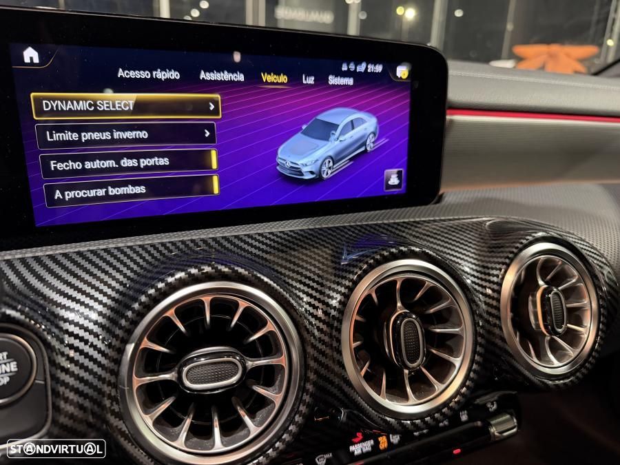 Mercedes-Benz A 250 Limousine e AMG Line - 19
