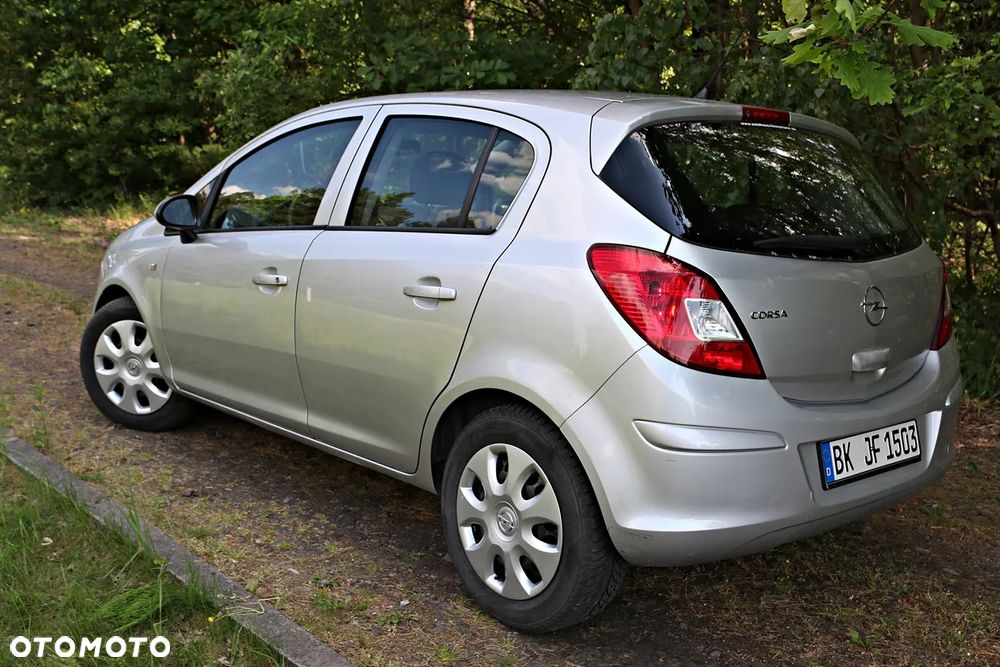 Opel Corsa 1.2 16V Easytronic Cosmo - 26