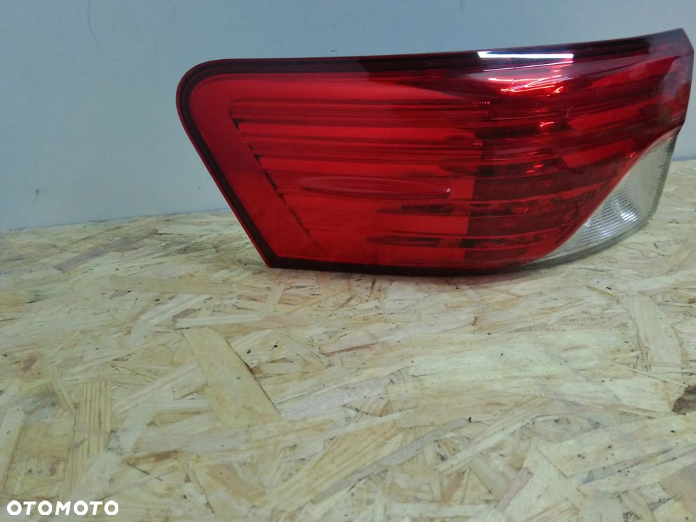 TOYOTA AVENSIS T27 KOMBI LIFT 12-15 LAMPA LEWA TYŁ TYLNA - 3