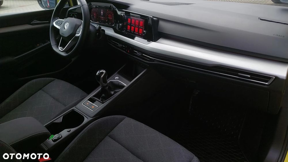 Volkswagen Golf VIII 1.5 TSI EVO Life - 23