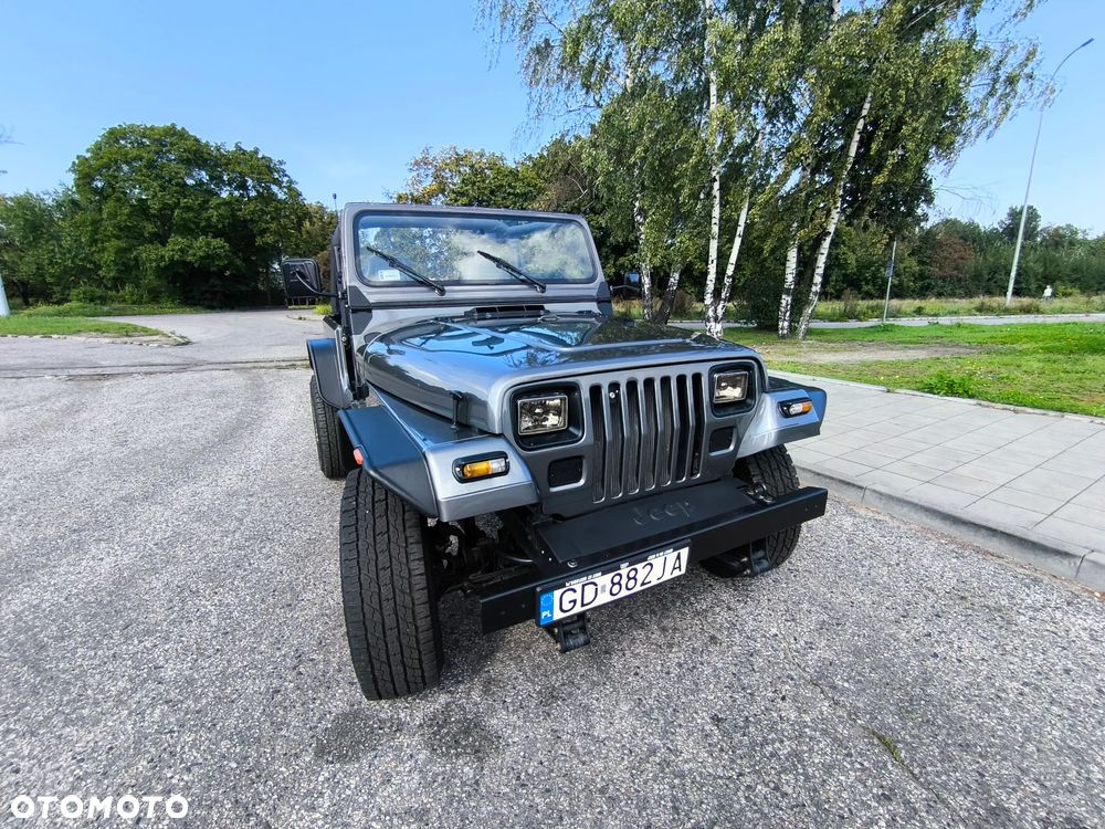 Jeep Wrangler 2.5L - 1