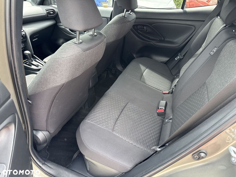 Toyota Yaris Cross Hybrid 1.5 Style AWD - 11