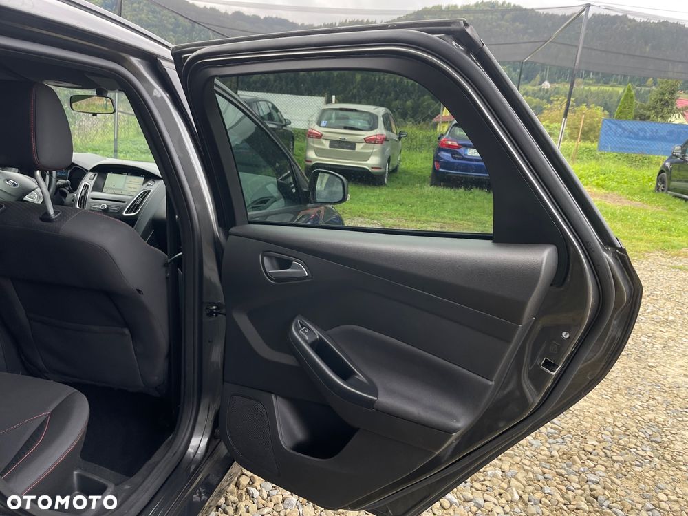 Ford Focus 1.0 EcoBoost ST-Line Black ASS - 24