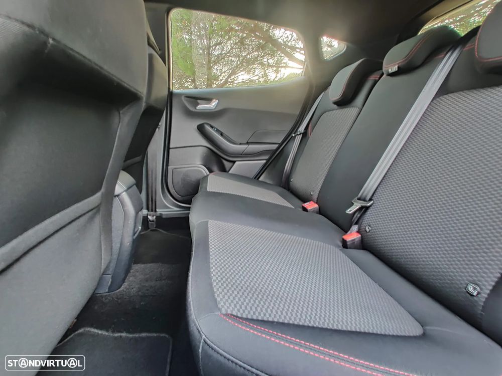 Ford Fiesta 1.0 EcoBoost MHEV ST-Line X - 17