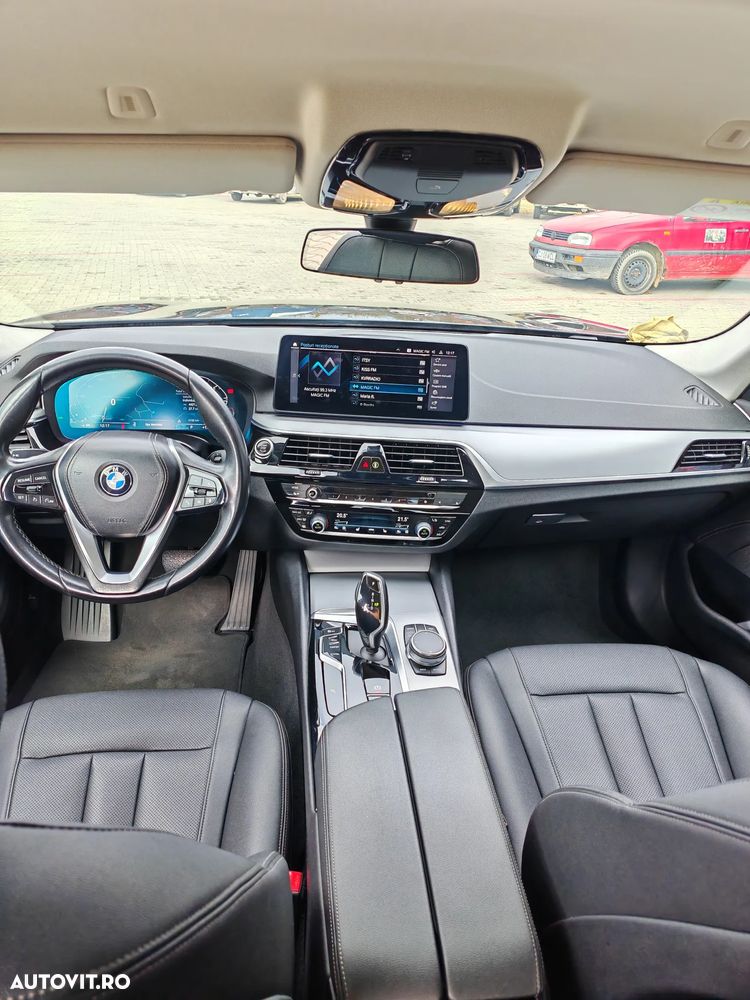BMW Seria 5 520d Aut. Luxury Line - 25
