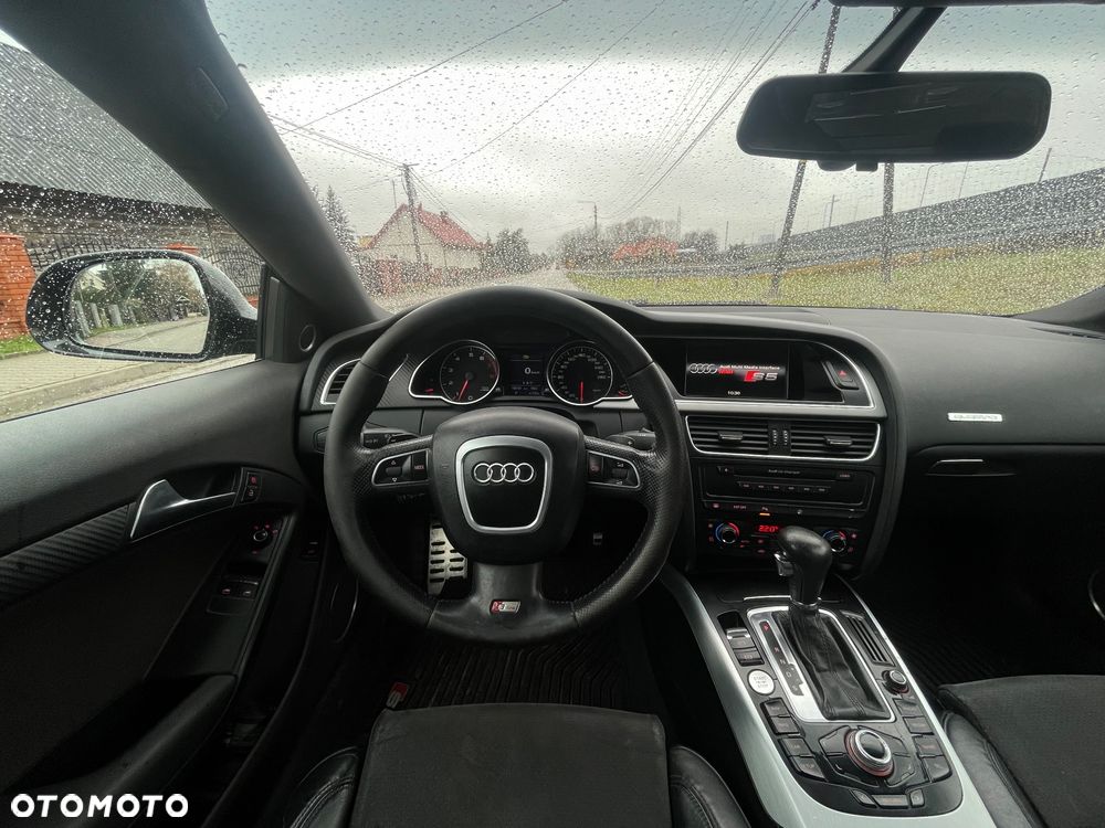 Audi A5 Coupé 3.2 FSI Quattro S tronic - 9