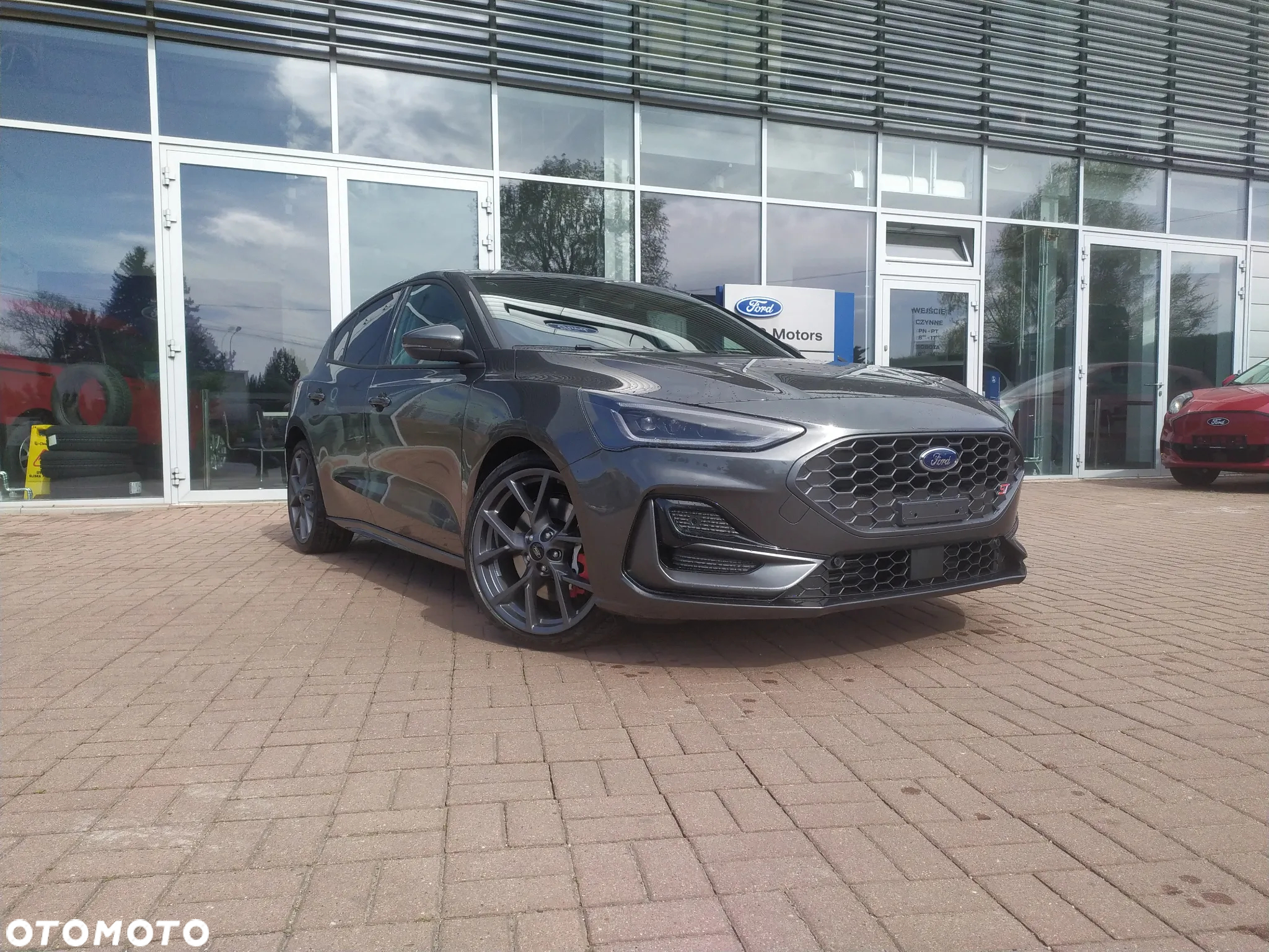 Ford Focus 2.3 EcoBoost ST X - 2