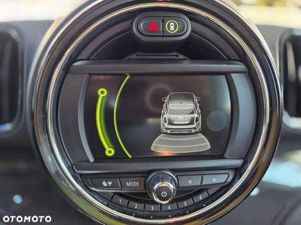 MINI Countryman Cooper D ALL4 - 14