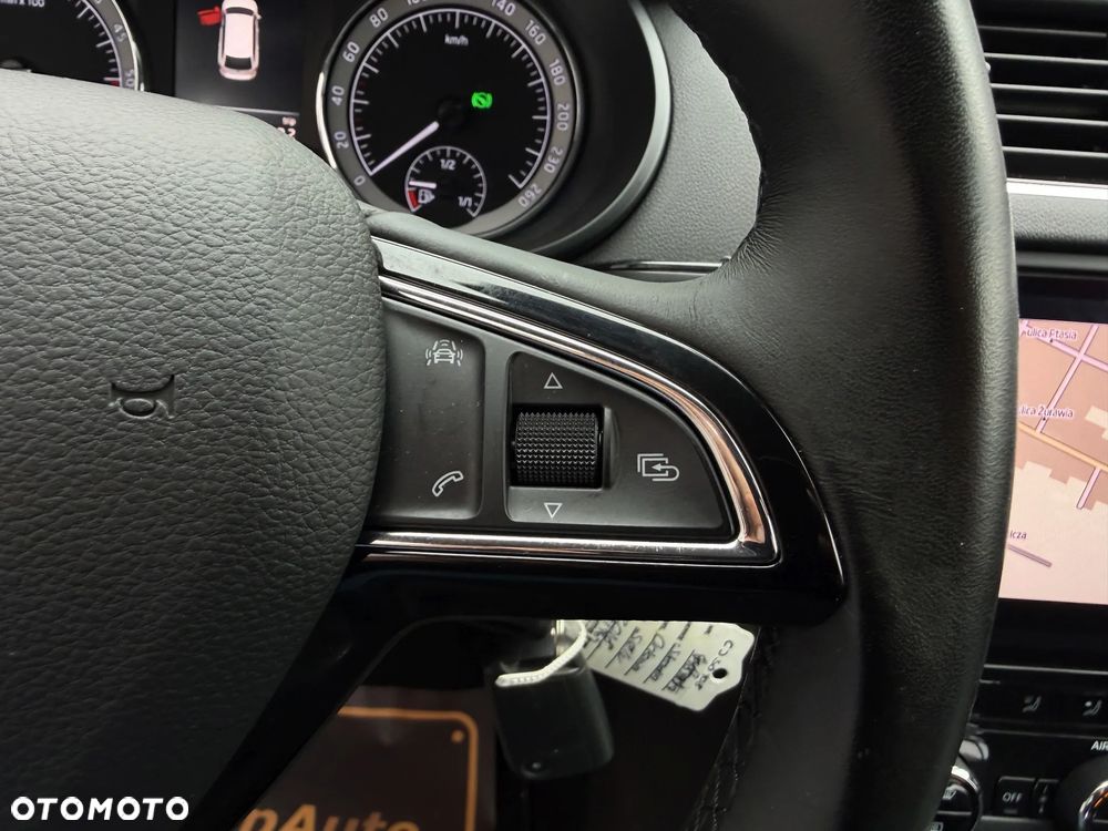 Skoda Octavia 2.0 TDI Elegance DSG - 24