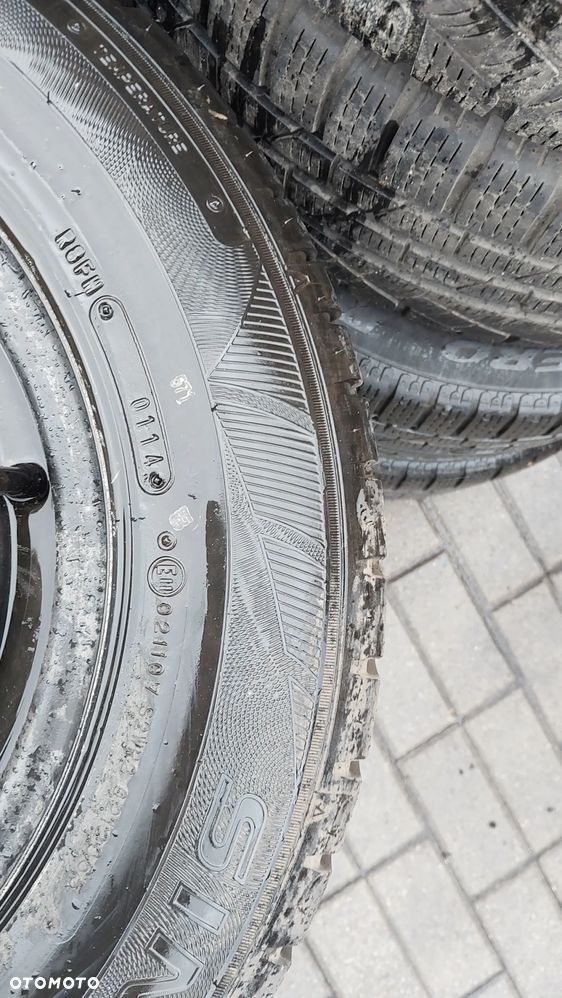 Komplet  Falken Sincera SN832 Ecorun 175/70 R13 82 T - 2