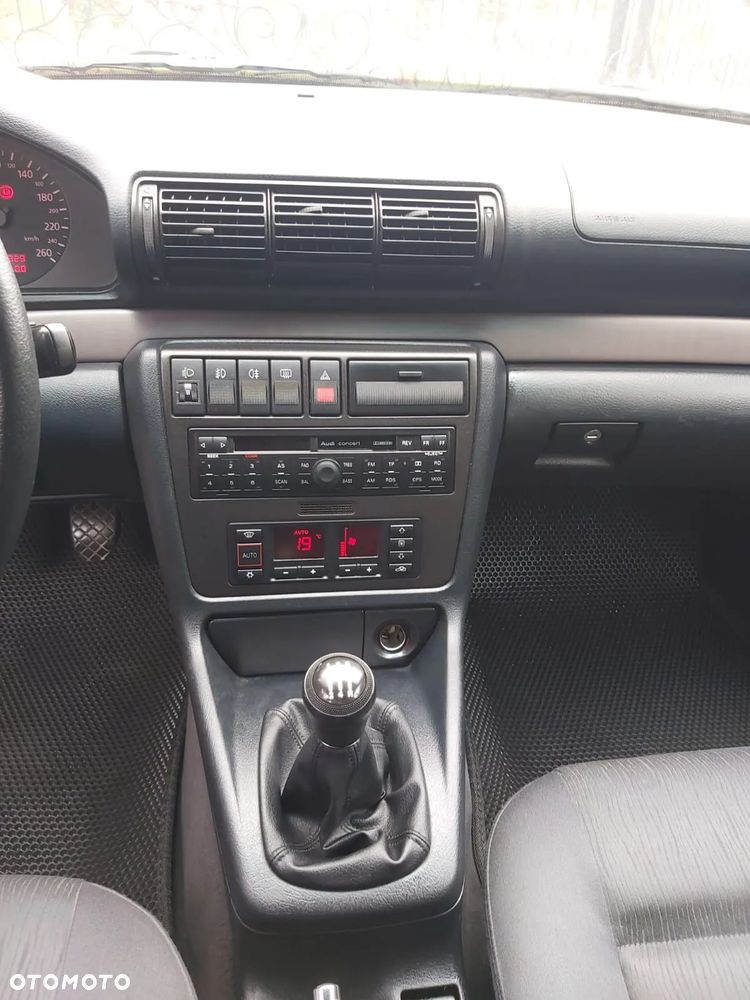 Audi A4 - 10