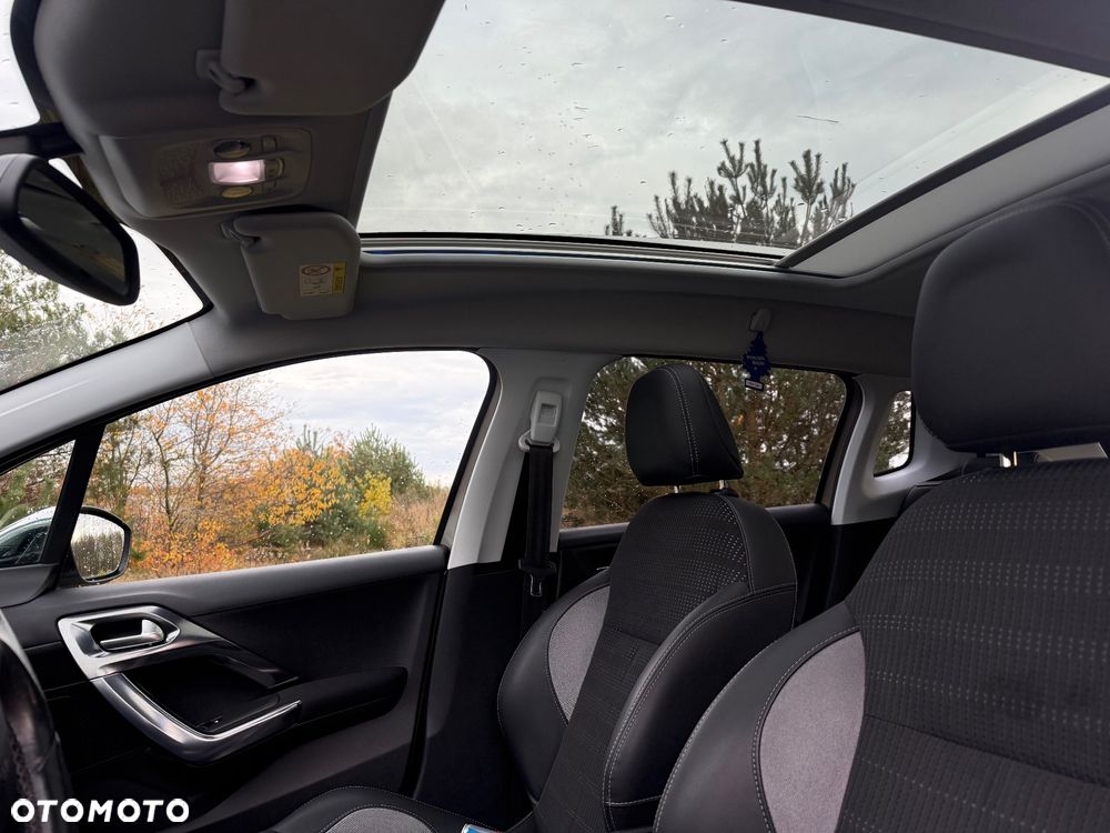 Peugeot 2008 82 e-VTI ETG5 Allure - 7