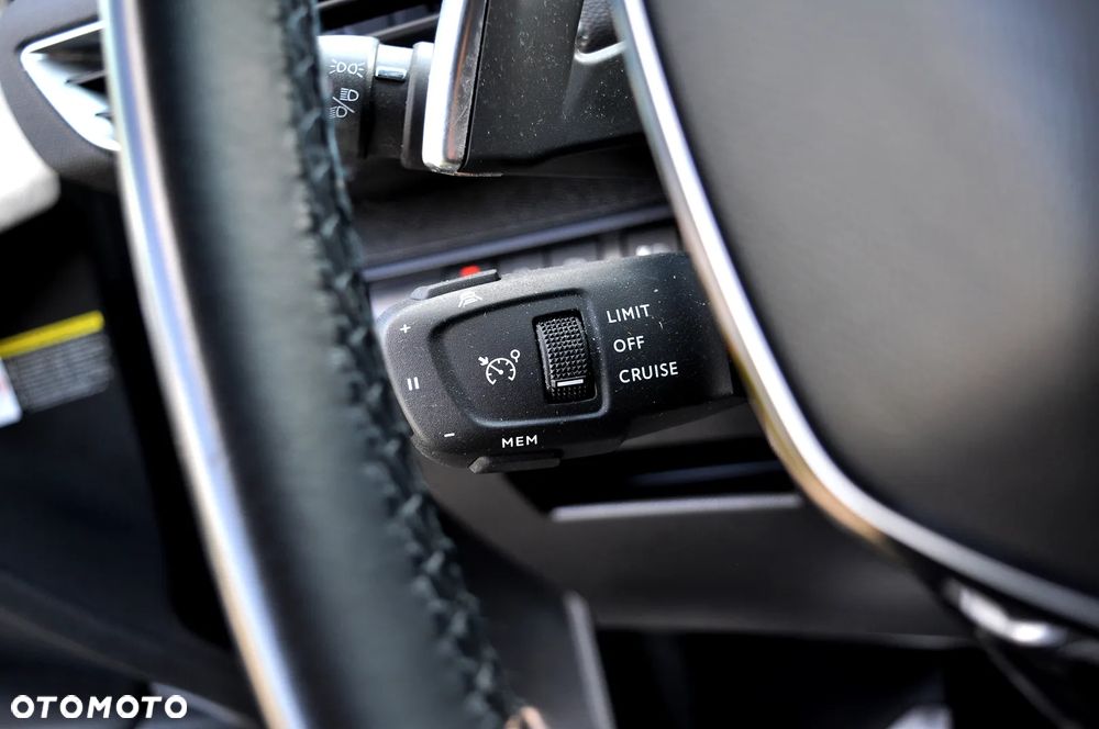 Peugeot 3008 1.6 PureTech Hybrid PHEV Active Pack S&S EAT8 - 30