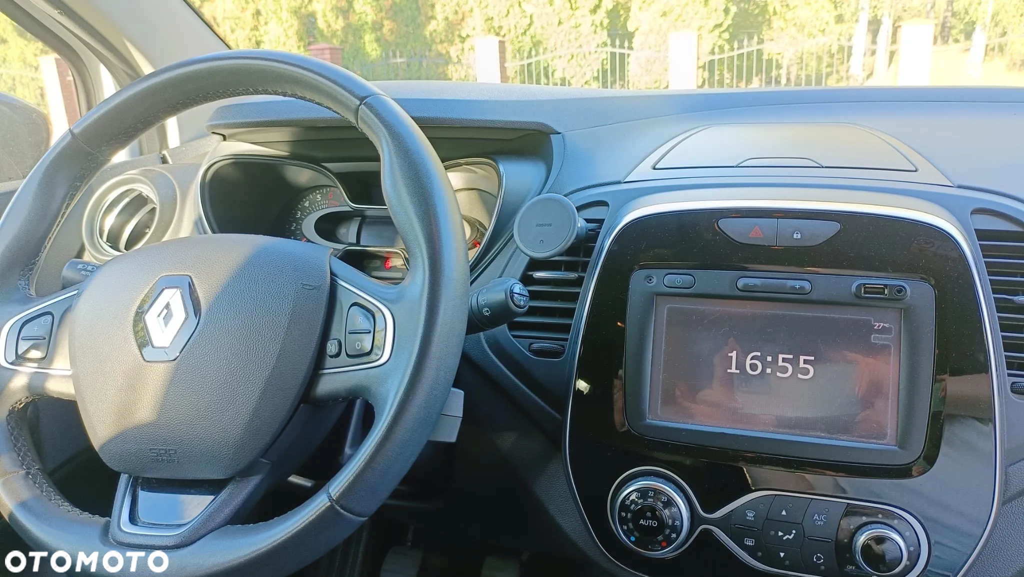 Renault Captur 1.2 Energy TCe Limited - 10
