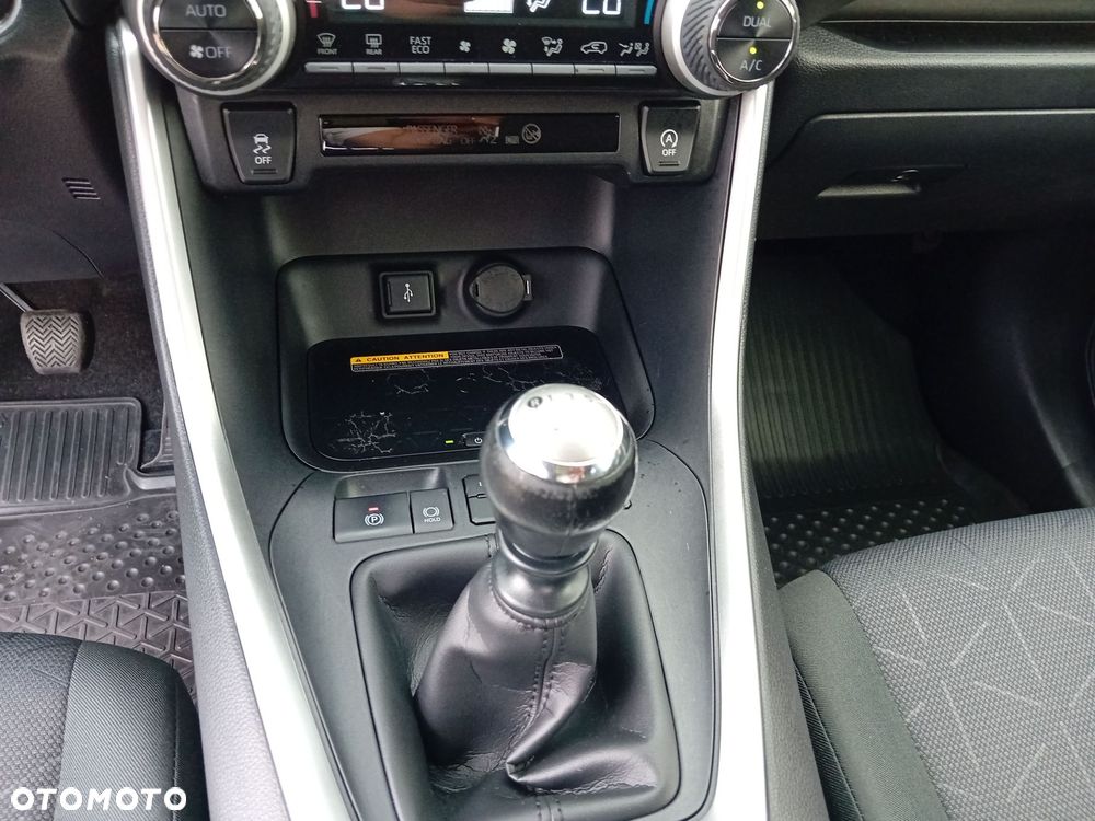 Toyota RAV4 2.0 Comfort 4x2 - 18