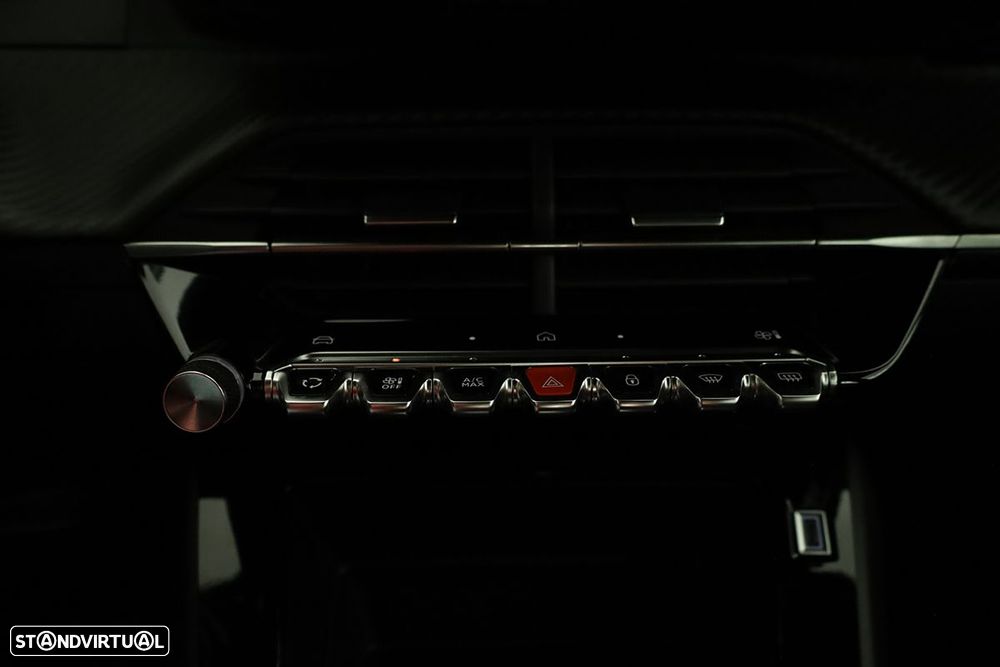 Peugeot 2008 1.5 BlueHDi Active EAT8 - 12