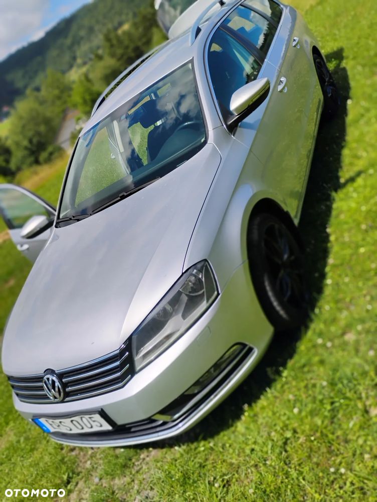 Volkswagen Passat 2.0 TDI DPF BlueMotion Technology Comfortline - 1