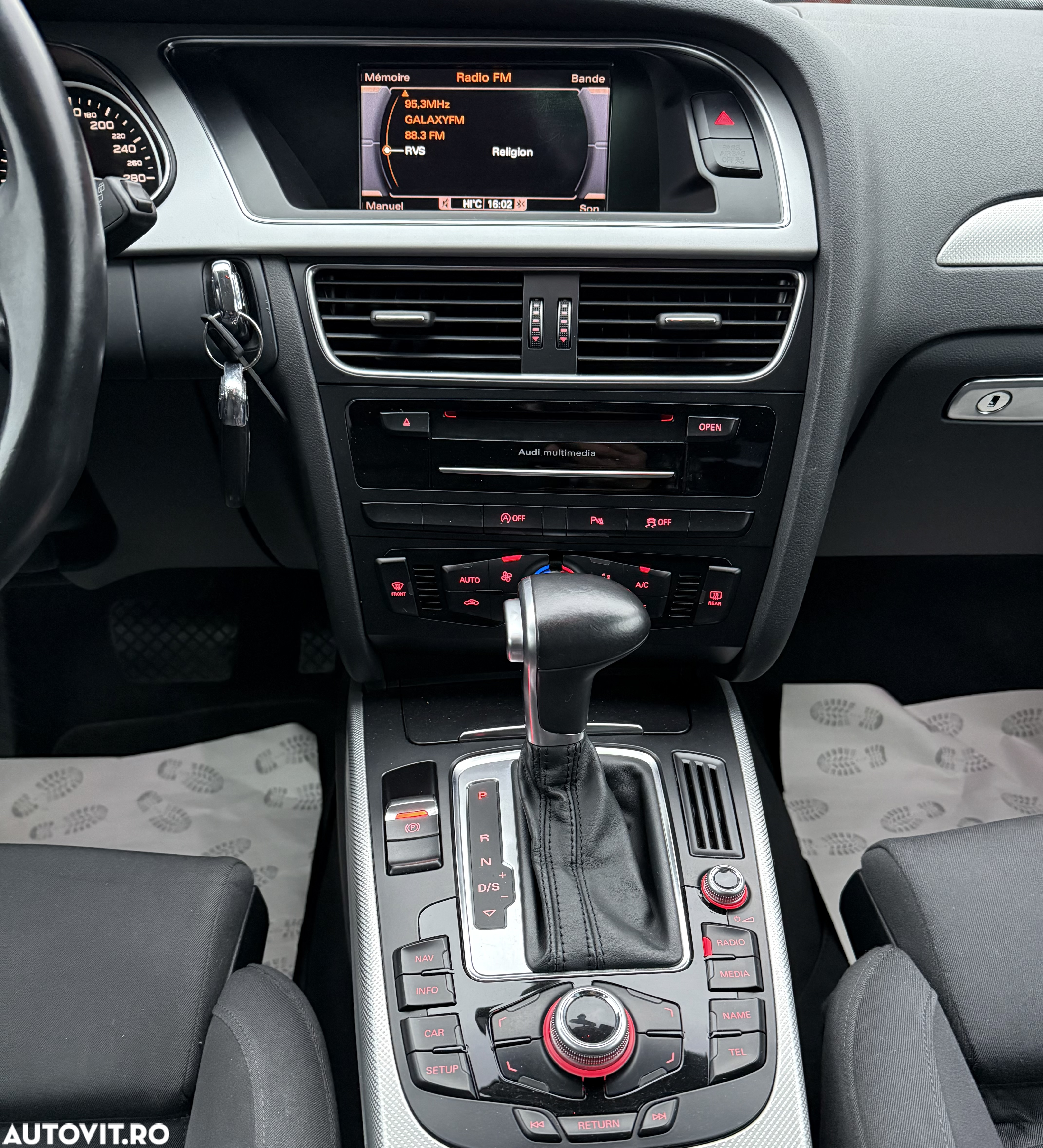 Audi A4 Avant 2.0 TDI quattro S tronic Sport - 29