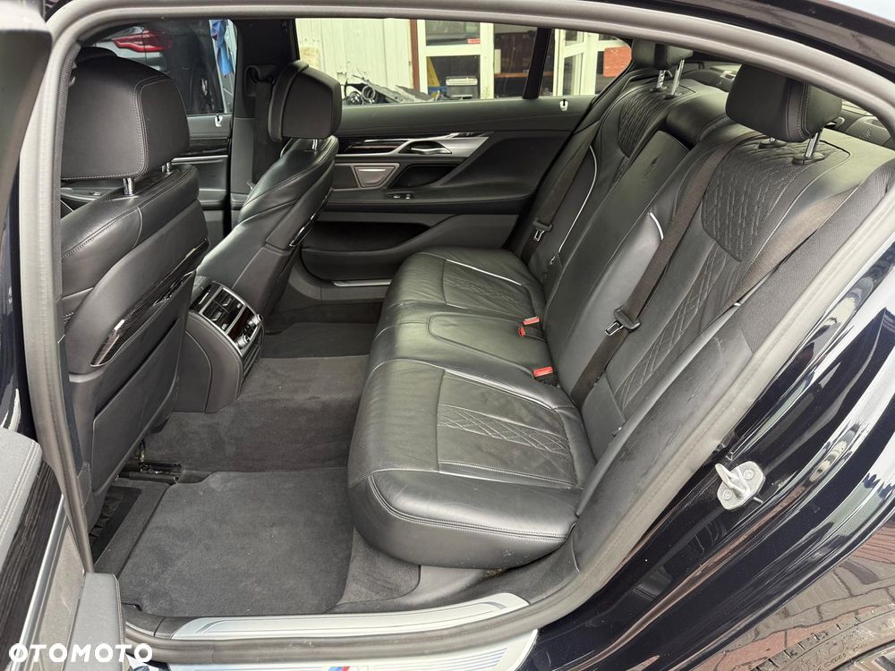 BMW Seria 7 740Li sport - 20