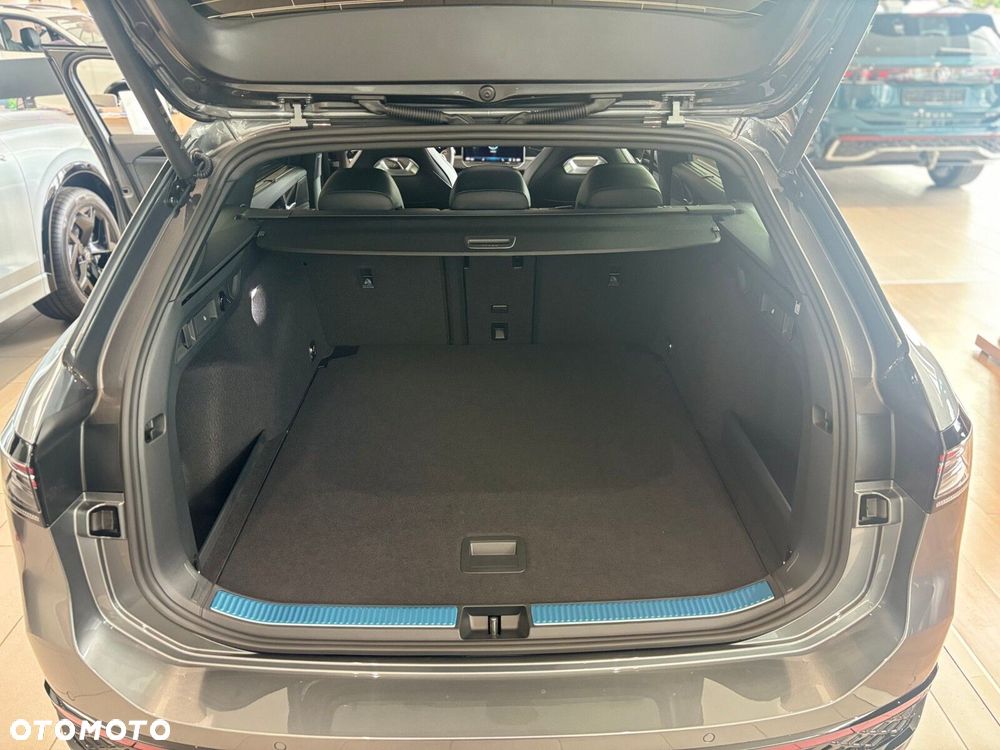 Volkswagen Passat Variant - 21