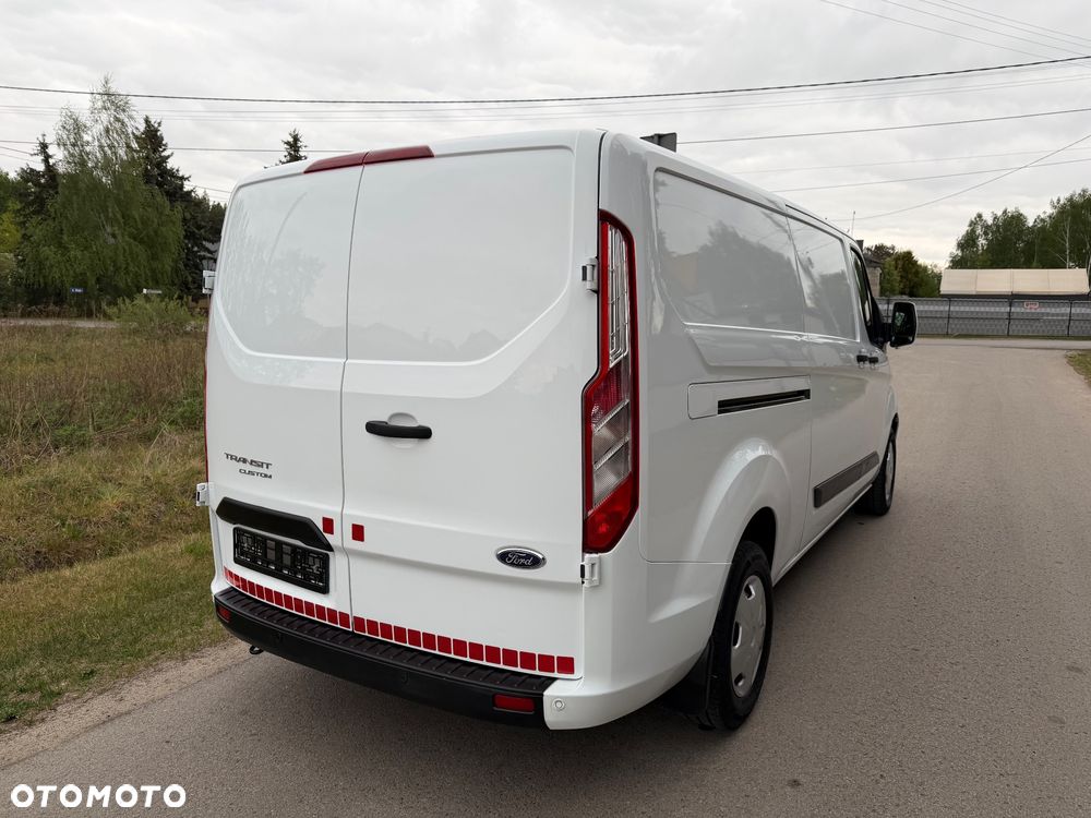 Ford Transit Custom - 11