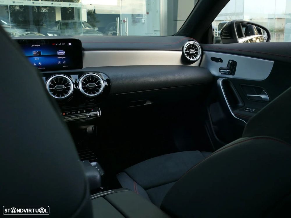 Mercedes-Benz CLA 250 e Shooting Brake AMG Line - 33