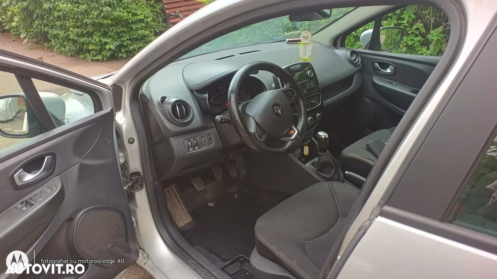 Renault Clio - 6