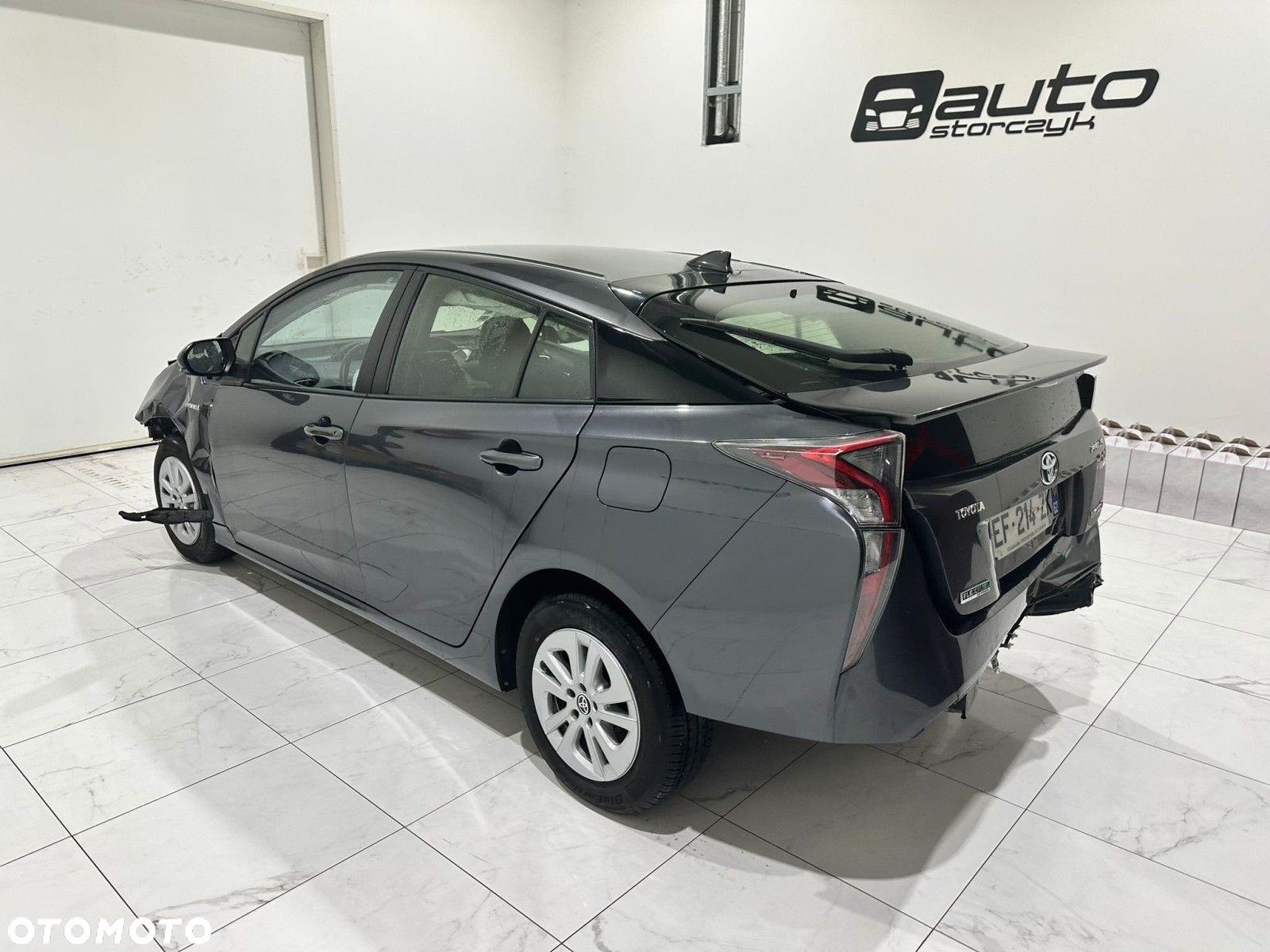 Toyota Prius - 9