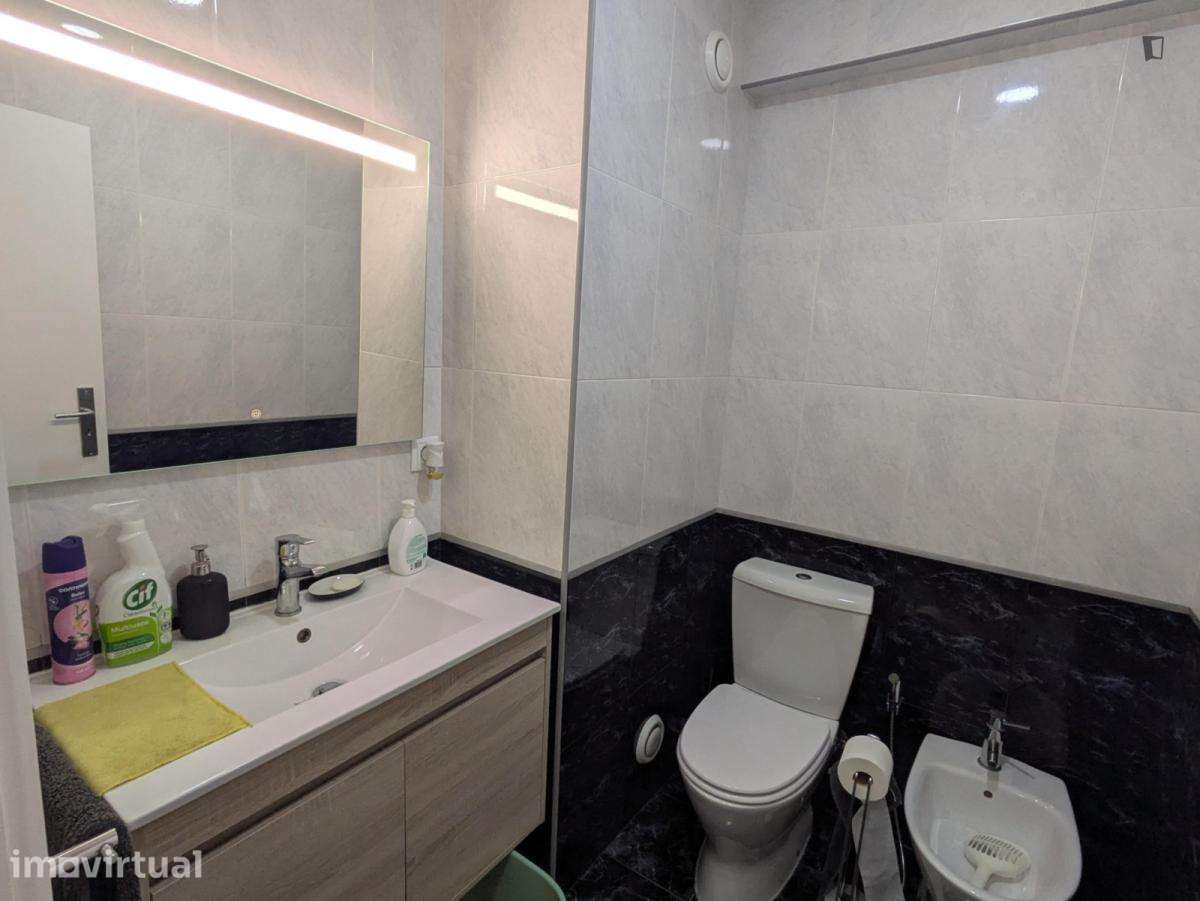 Quarto - localizado em Ramalde Porto - Grande imagem: 4/11