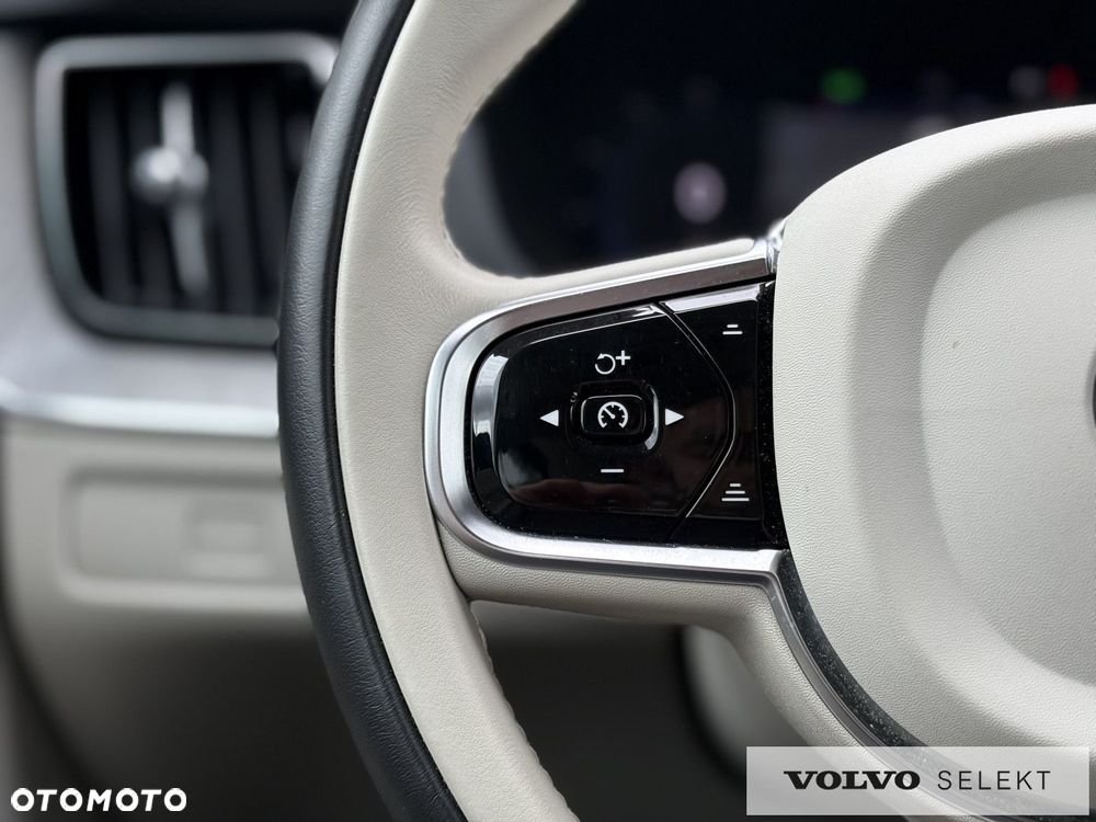 Volvo XC 60 - 8