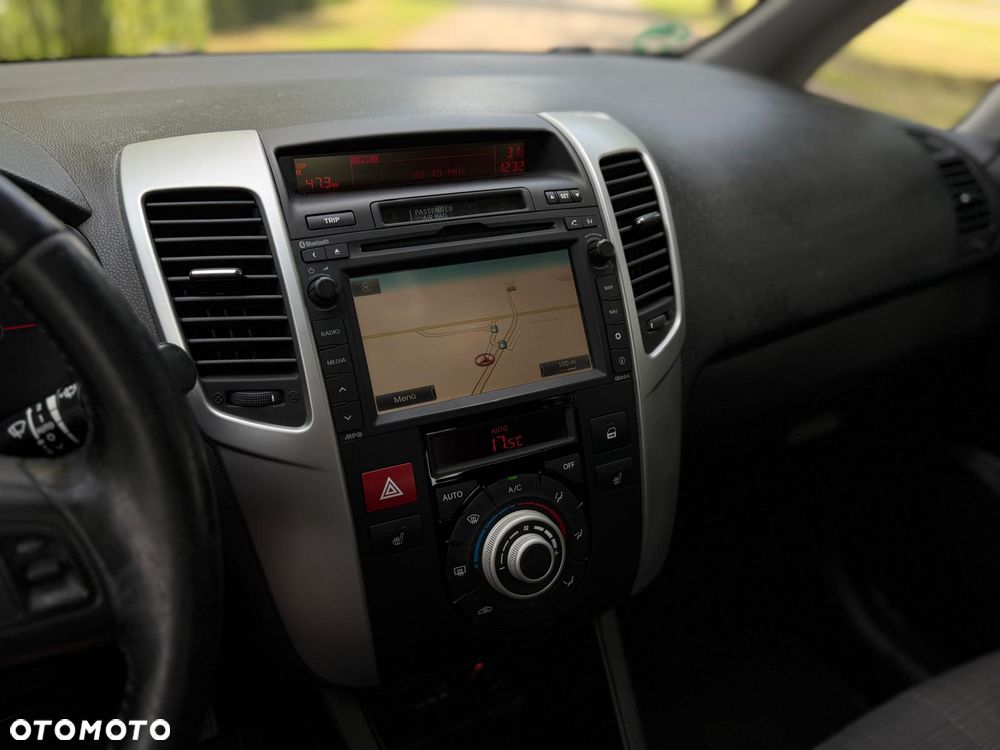 Kia Venga 1.6 CRDi 128 Fifa World Cup Edition - 9