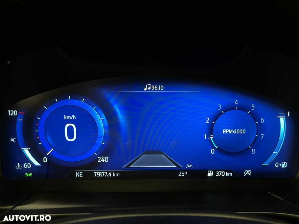 Ford Kuga 1.5 EcoBoost TITANIUM - 34