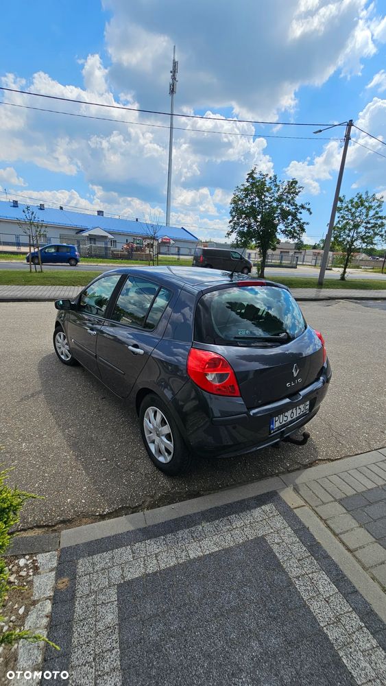 Renault Clio 1.5 dCi Authentique - 4