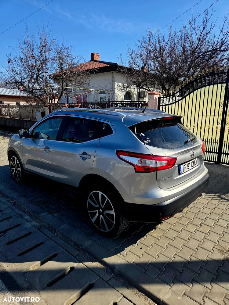 Nissan Qashqai 1.6 DCI Xtronic TEKNA - 3