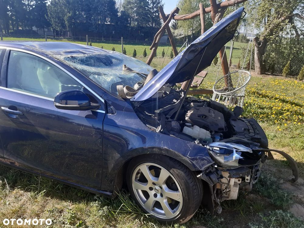 Volvo V40 T3 Momentum - 15